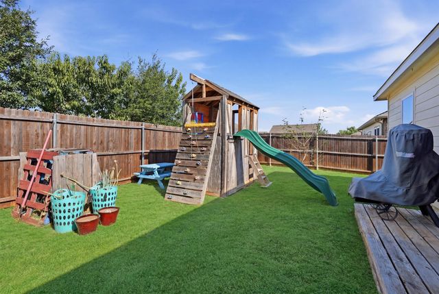 540 S Heights Drive, Crowley, TX 76036