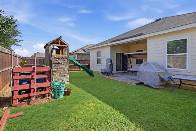 540 S Heights Drive, Crowley, TX 76036