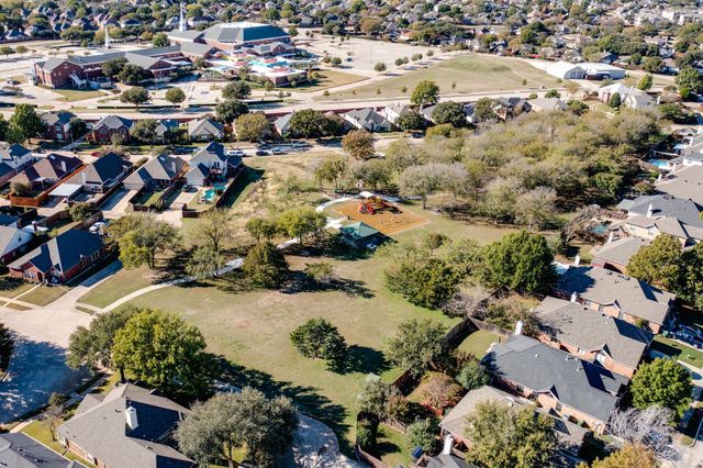 1177 Christopher Lane, Lewisville, TX 75077