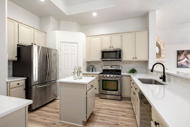 1177 Christopher Lane, Lewisville, TX 75077