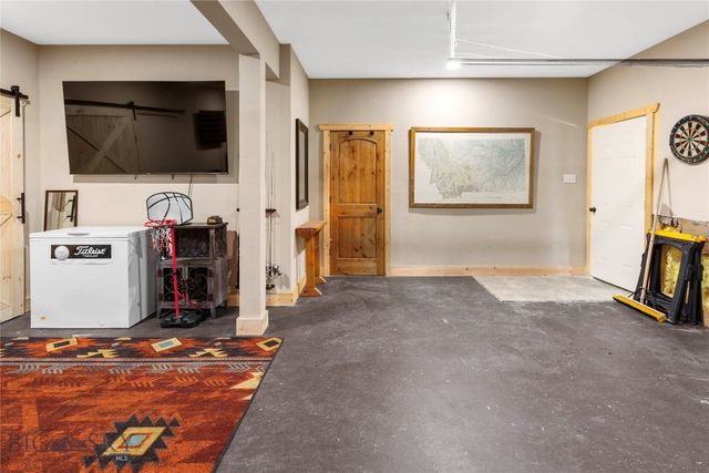 3337 Iris Ridge, Ramsay, MT 59748