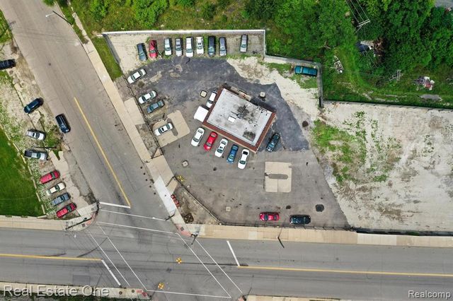 5858 Tireman, Detroit, MI 48204