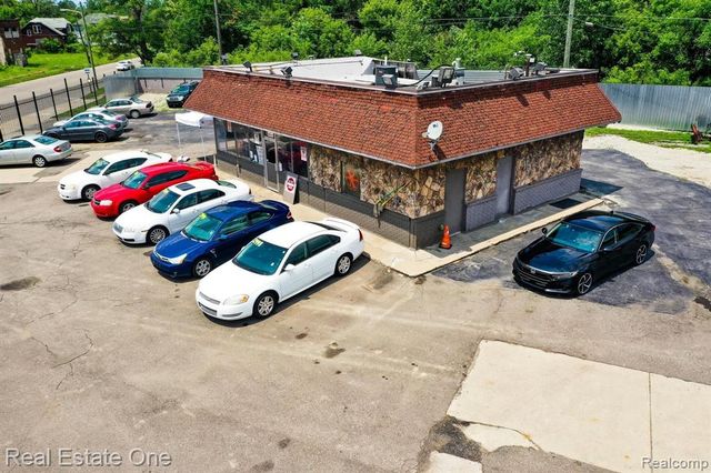5858 Tireman, Detroit, MI 48204