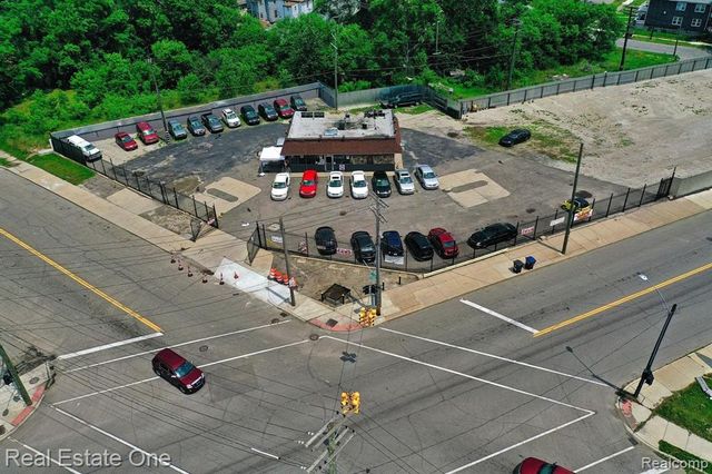 5858 Tireman, Detroit, MI 48204