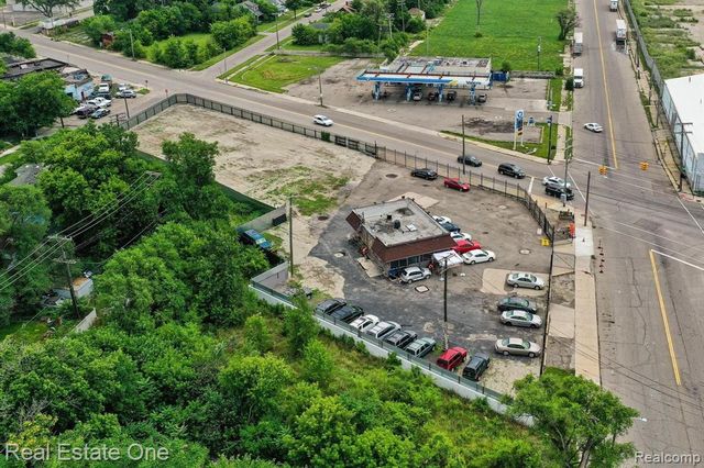 5858 Tireman, Detroit, MI 48204