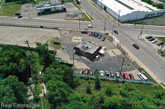 5858 Tireman, Detroit, MI 48204