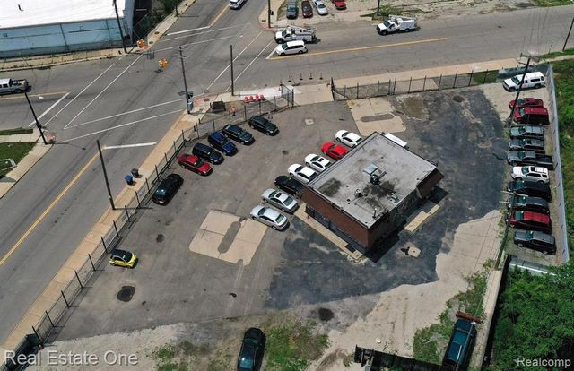 5858 Tireman, Detroit, MI 48204