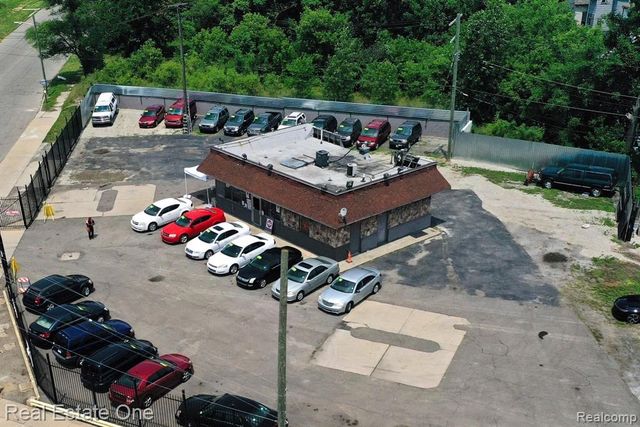 5858 Tireman, Detroit, MI 48204