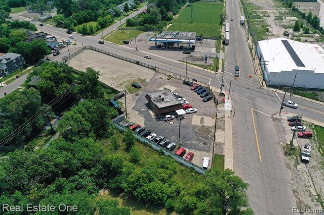 5858 Tireman, Detroit, MI 48204