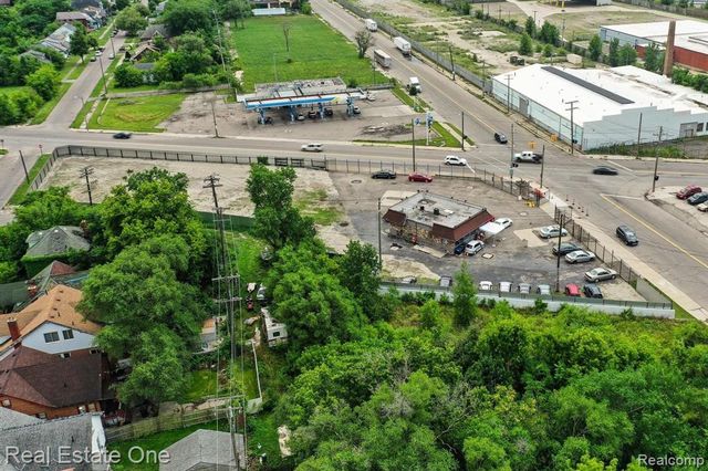 5858 Tireman, Detroit, MI 48204