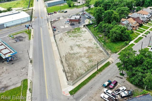 5858 Tireman, Detroit, MI 48204