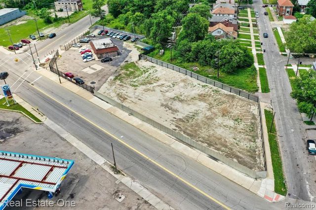 5858 Tireman, Detroit, MI 48204