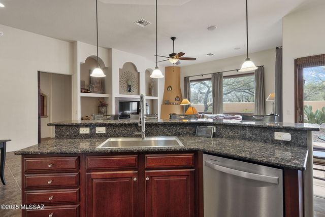 102 Circulo Vespucci, Tubac, AZ 85646