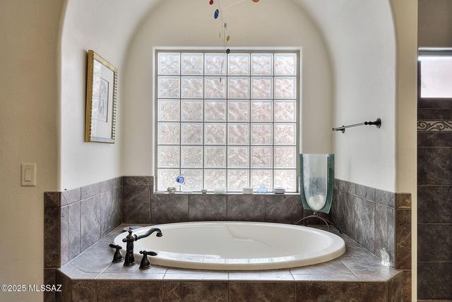 102 Circulo Vespucci, Tubac, AZ 85646