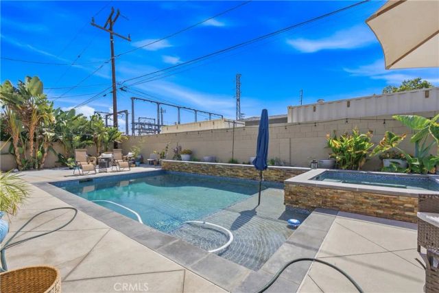 11512 Samoline, Downey, CA 90241