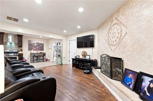 11512 Samoline, Downey, CA 90241