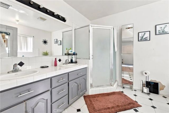 11512 Samoline, Downey, CA 90241
