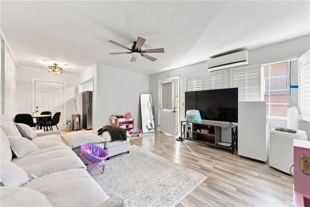 11512 Samoline, Downey, CA 90241