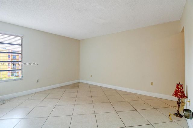 4717 NW 7th St 604-10, Miami, FL 33126