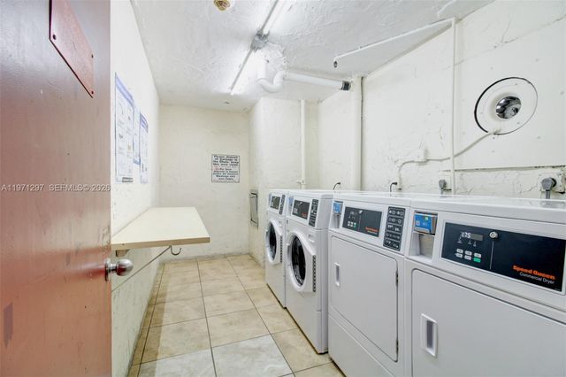 4717 NW 7th St 604-10, Miami, FL 33126