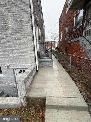 1572 41ST ST SE, Washington, DC 20020