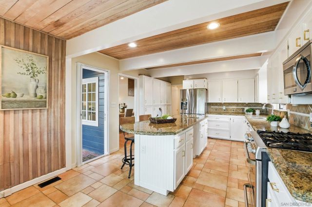 4528 Lucille Dr, San Diego, CA 92115