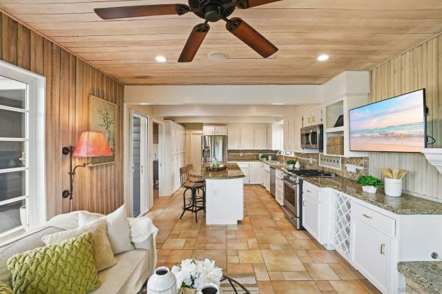 4528 Lucille Dr, San Diego, CA 92115