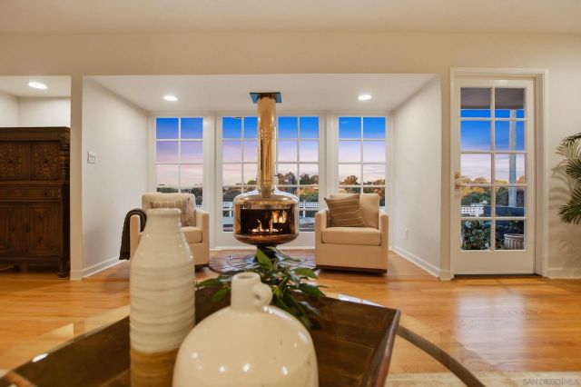 4528 Lucille Dr, San Diego, CA 92115