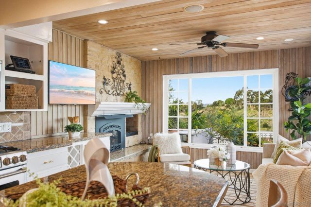 4528 Lucille Dr, San Diego, CA 92115