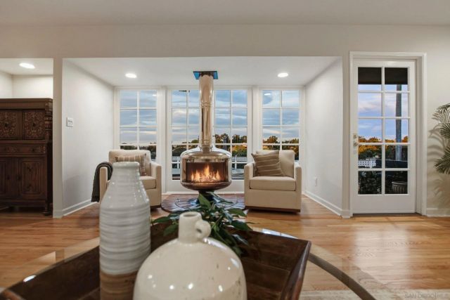 4528 Lucille Dr, San Diego, CA 92115