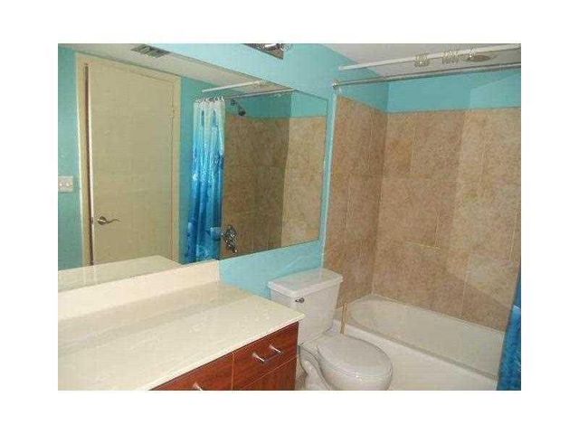 5672 Rock Island Road 255, Tamarac, FL 33319