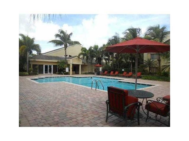 5672 Rock Island Road 255, Tamarac, FL 33319