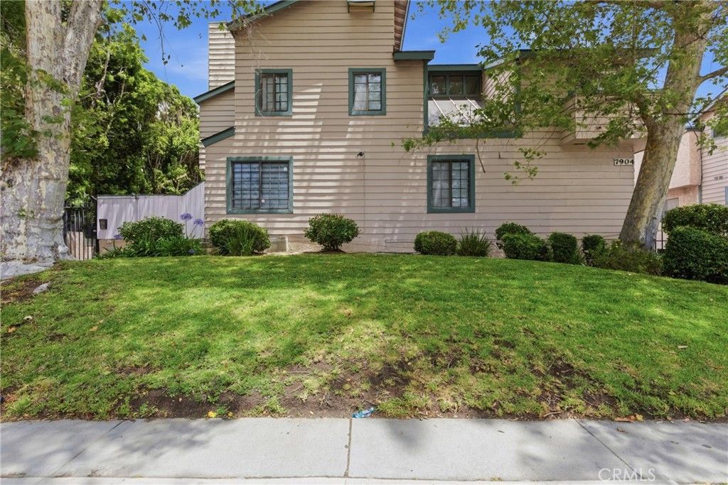 7904 Topanga Canyon Blvd 3, Canoga Park, CA 91304