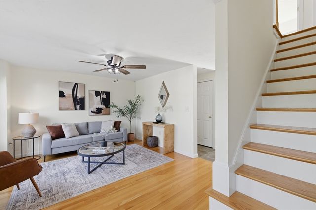 41 Boston Rd 111, Billerica, MA 01862