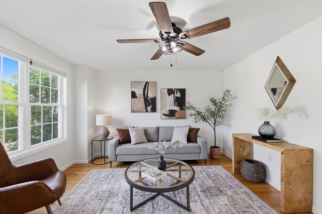 41 Boston Rd 111, Billerica, MA 01862