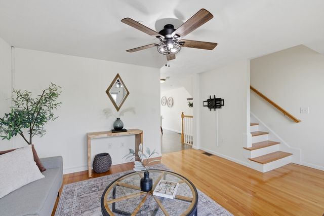 41 Boston Rd 111, Billerica, MA 01862