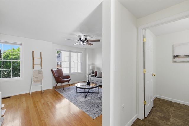 41 Boston Rd 111, Billerica, MA 01862