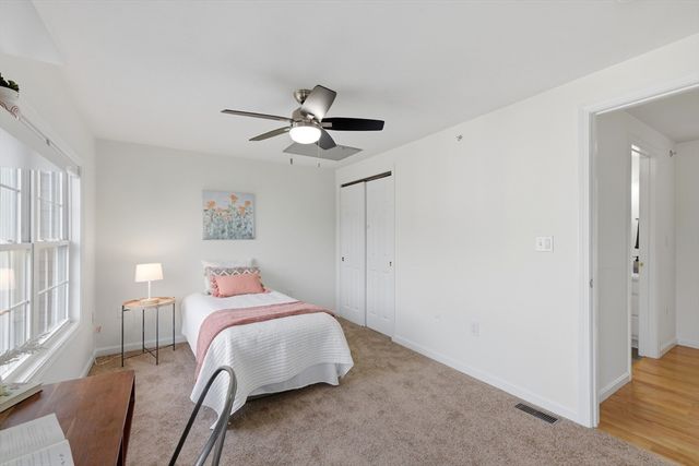 41 Boston Rd 111, Billerica, MA 01862