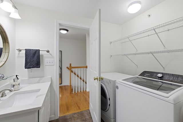41 Boston Rd 111, Billerica, MA 01862