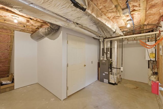 41 Boston Rd 111, Billerica, MA 01862