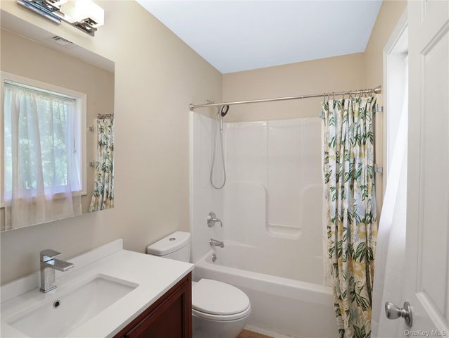 53 Leif Boulevard, Congers, NY 10920
