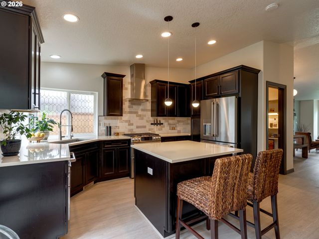 2504 Ne 177TH Ave, Vancouver, WA 98684