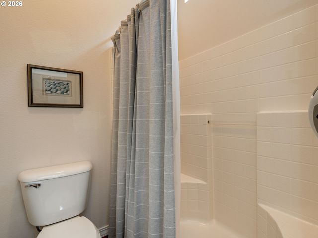 2504 Ne 177TH Ave, Vancouver, WA 98684