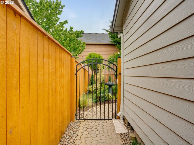 2504 Ne 177TH Ave, Vancouver, WA 98684