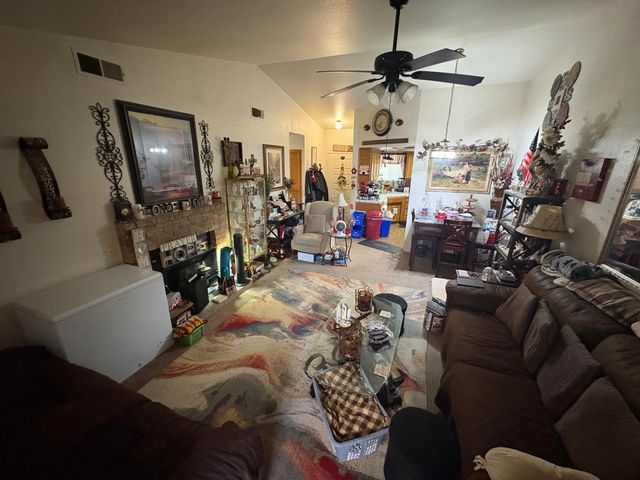 844 S Linwood Street, Visalia, CA 93277