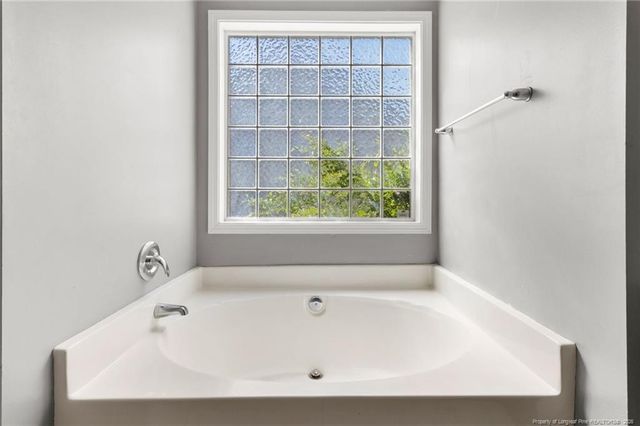 175 Ranier Drive, Raeford, NC 28376