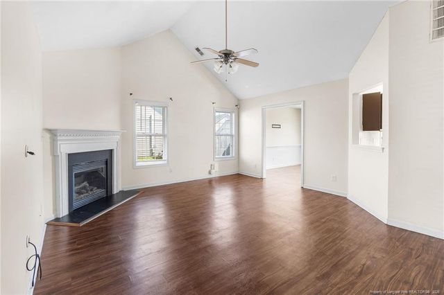 175 Ranier Drive, Raeford, NC 28376