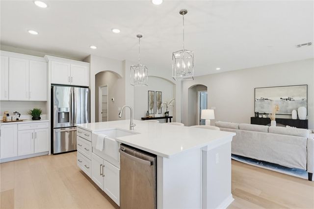 9608 SORBONNE LOOP, Seffner, FL 33584