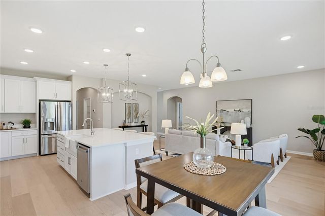 9608 SORBONNE LOOP, Seffner, FL 33584