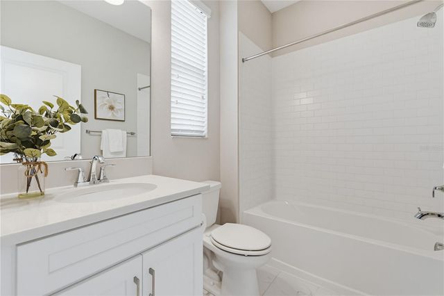 9608 SORBONNE LOOP, Seffner, FL 33584
